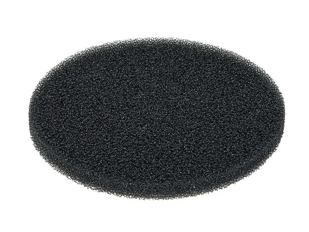 Schwarzer Filter aus Schaumstoff von Fränkische, ovaler Form, mit strukturierter Oberfläche. Geeignet für den Einsatz in verschiedenen Geräten und Anwendungen.